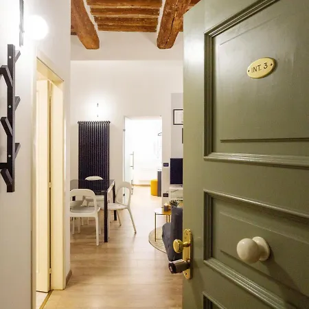 Apartment In The Center With Hydromassage Shower Perugia